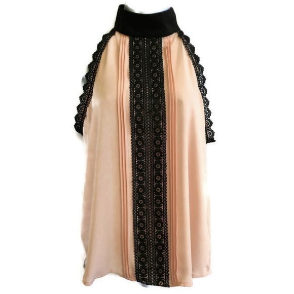 New York & Co Blouse Peach Pintucks Black Lace Panel Sleeveless Shell M - Picture 9 of 9